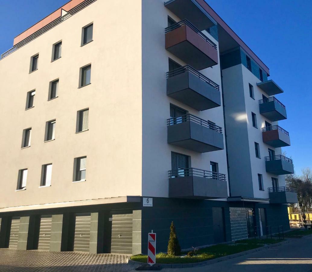 Apartament Antoniny 莱什诺 外观 照片